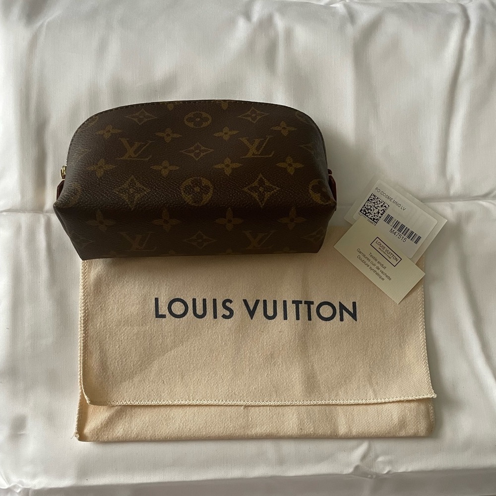 Louis Vuitton Cosmetic Pouch PM in Original Monogram